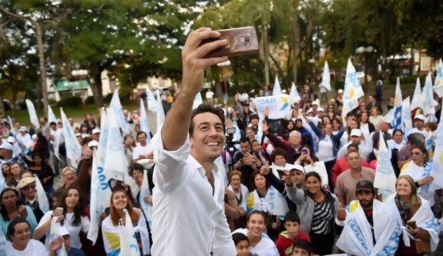 Sartori supera a Larrañaga por 10 puntos, según Factum