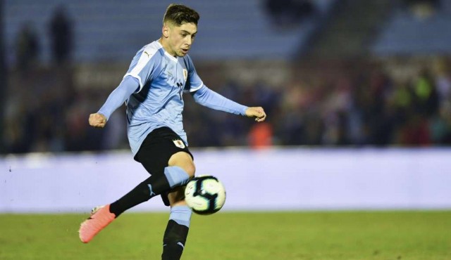 Con gol de Valverde y dos debuts, Uruguay empató 1-1 con Japón en