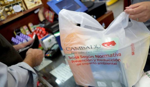 Dinama controla uso de bolsas plásticas para consolidar ley con “amplia aprobación”
