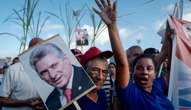 Cuba aprueba ley para volver a tener presidente de la República y primer ministro
