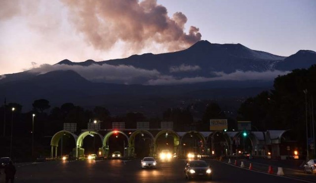 El Etna entró de nuevo en erupción en Italia​