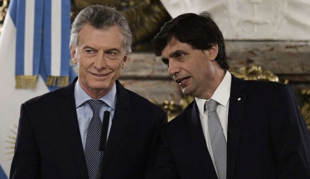 Argentina: nuevo ministro de Economía promete estabilizar el cambio y cumplir meta fiscal