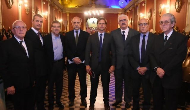 Ley de medios y educación en el conversatorio de candidatos en la Masonería
