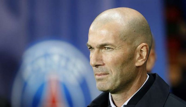 Zidane afronta tiempos de zozobra tras su peor naufragio