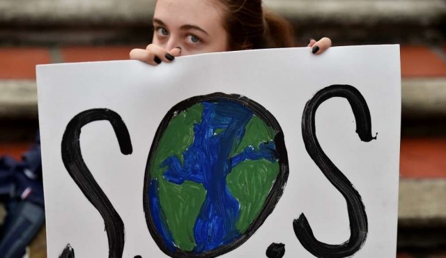 Millones de jóvenes hacen huelga global contra el cambio climático