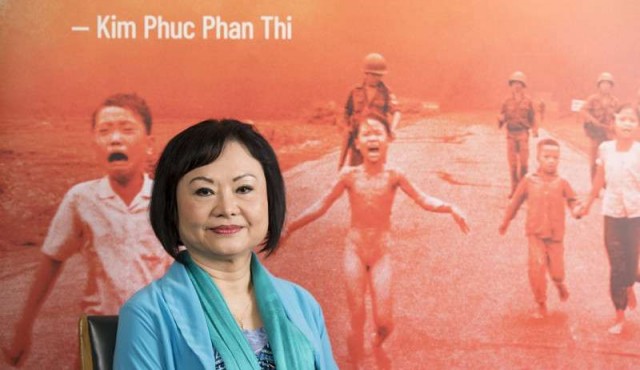 Kim Phuc, “la niña del napalm”, se dice optimista cinco décadas después