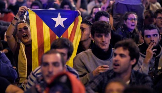 Las protestas en Cataluña ponen a Pedro Sánchez bajo presión de la derecha