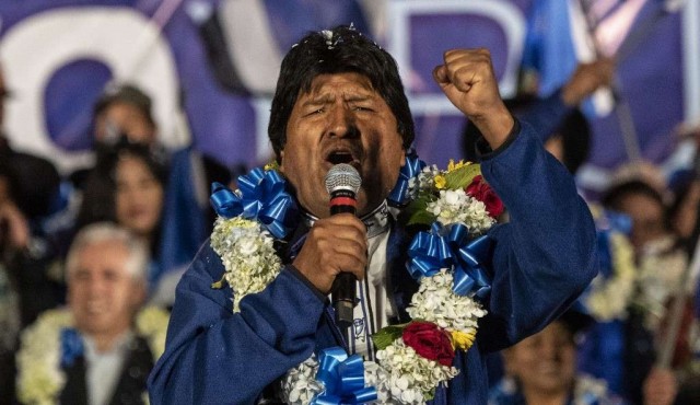 Seguro de su victoria, Evo Morales denuncia que está en marcha un golpe de Estado 