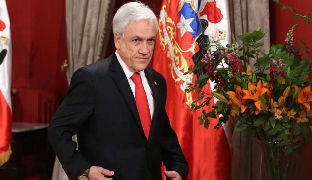 Nueva ley en Chile rebaja sueldos a presidente, parlamentarios y ministros