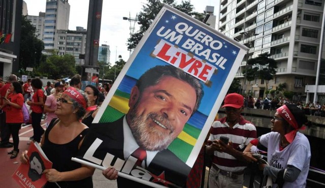 Corte Suprema de Brasil discute caso que puede liberar al expresidente Lula