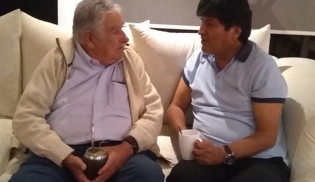 Mujica se reunió con Morales en México