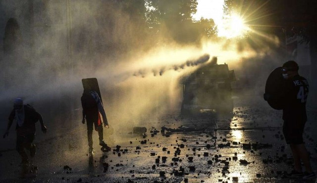 La economía chilena se desploma 3,4% en octubre en medio de crisis social