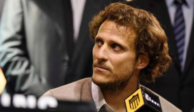 Peñarol anunció a Diego Forlán como nuevo entrenador