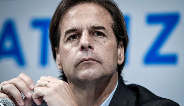 Lacalle dijo que Astori es “irresponsable” y anunció “adecuación tarifaria”