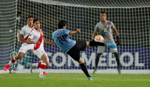 Uruguay ganó y depende de otros para clasificar