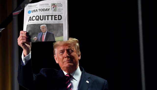 Exultante y rencoroso, el absuelto Trump arremete contra “viles” demócratas