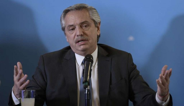 Presidente argentino se reunirá con Lacalle Pou tras su investidura