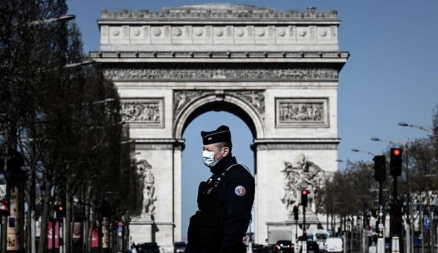 Con más de 1.000 muertos, Francia podría extender confinamiento por 6 semanas