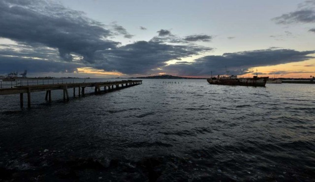 Desciende segundo pasajero con síntomas de covid-19 de crucero australiano anclado en Uruguay