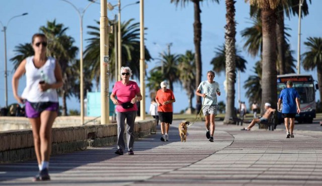 La actividad física debe ser “individual y a distancia”
