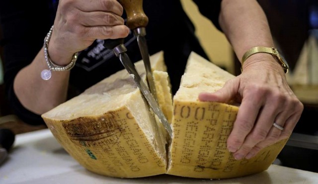 Victoria del parmesano italiano contra Campbell