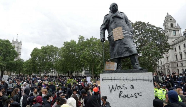 Derribadas, decapitadas o vandalizadas: cinco estatuas polémicas