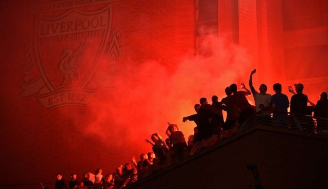 El Liverpool vuelve a reinar en Inglaterra treinta años después