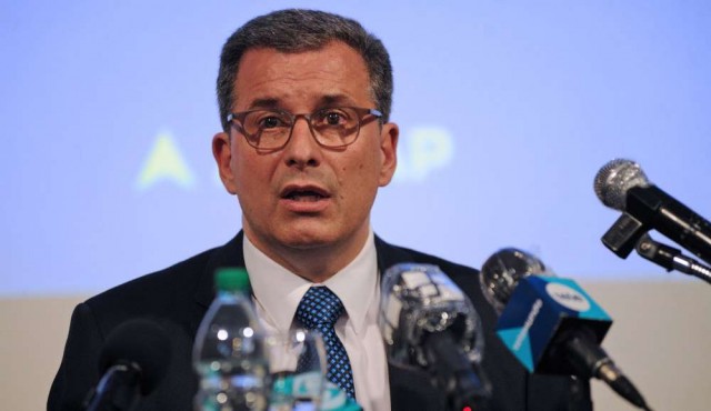 “El Poder Ejecutivo se deslinda de definir arbitrariamente el precio de los combustibles”