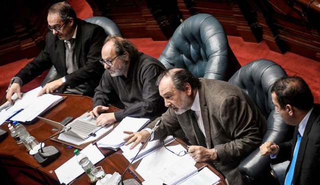 Coalición multicolor y Frente Amplio midieron “relatos” en el Senado 