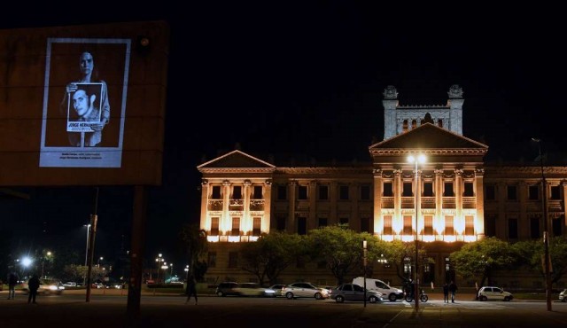 Desafuero de Manini Ríos: Familiares piden “una señal” del Parlamento