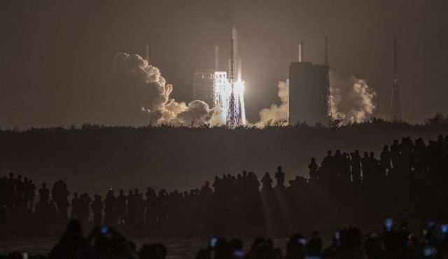 Sonda china se posó en la Luna, anuncia agencia estatal de noticias Xinhua