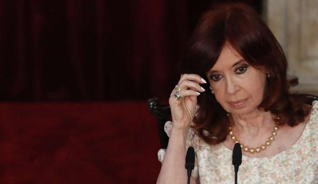 Cristina Kirchner denuncia persecución judicial en Argentina