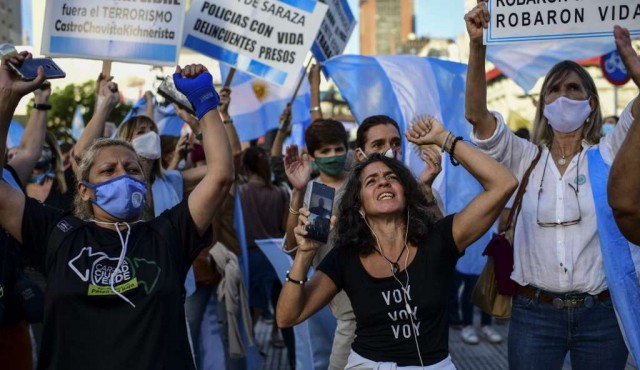 Buenos Aires desafía decreto presidencial para suspender clases presenciales