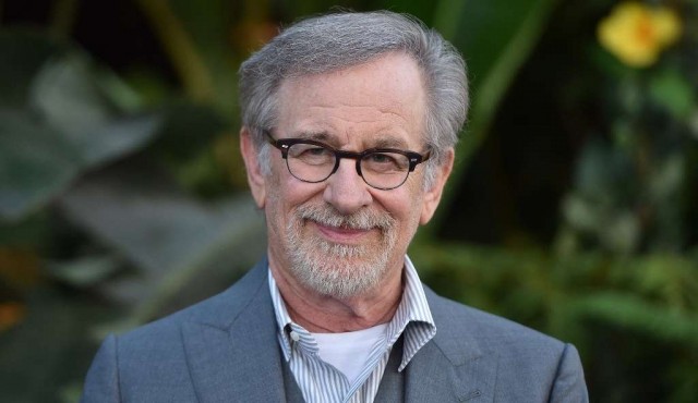 Spielberg firma acuerdo para producir películas para Netflix