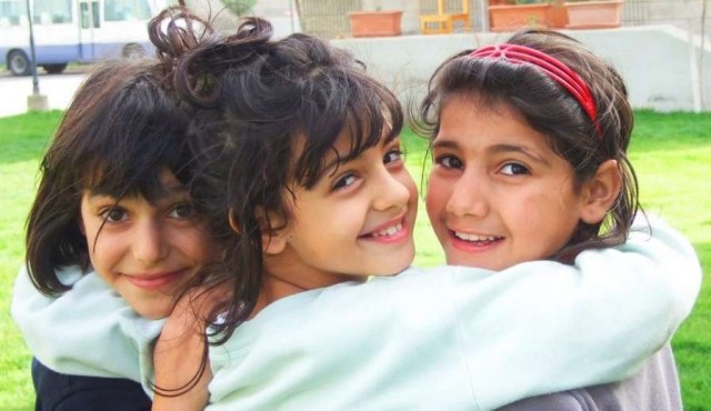 Devoto en campaña solidaria para colaborar con Aldeas Infantiles