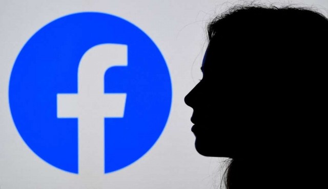 Facebook lucha contra apagón global y las revelaciones de una denunciante