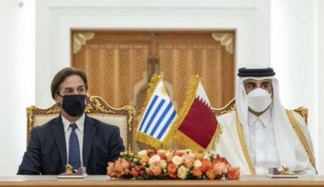 Lacalle Pou definió al emir de Catar como “una persona de cabeza muy abierta”