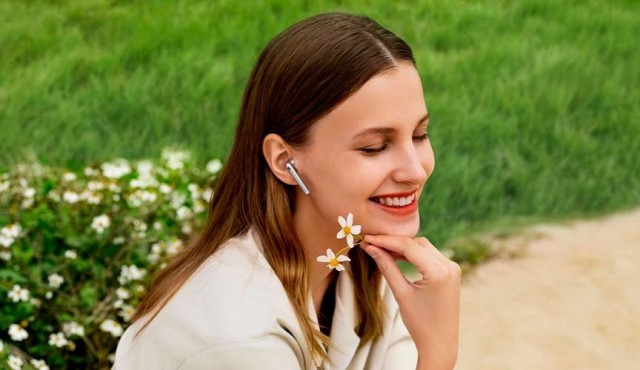 Consejos para utilizar los auriculares sin dañar la salud auditiva 