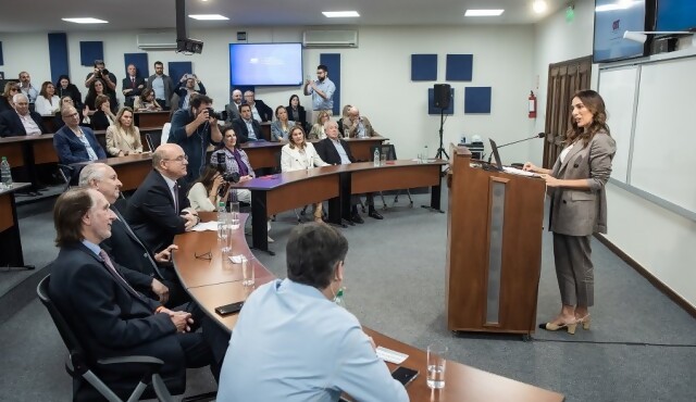 Inauguración de la Cátedra Mauricio Levitin