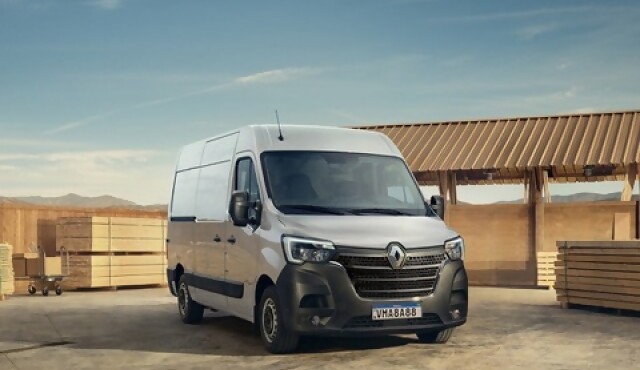 Llegan a Uruguay nuevas versiones de la tradicional Renault Master 