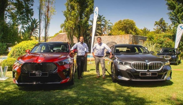 Magna Motors anunció la llegada a Uruguay de los modelos eléctricos BMW iX2 y BMW i5