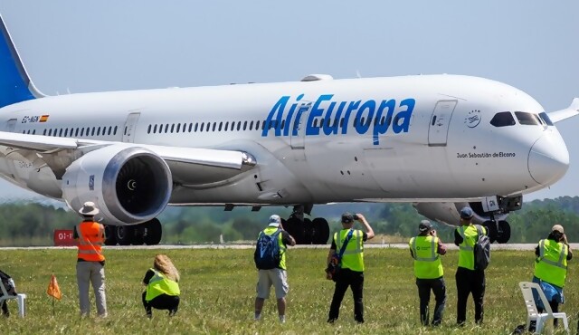 Aeropuerto de Carrasco celebró la séptima edición de AeroFotoFest