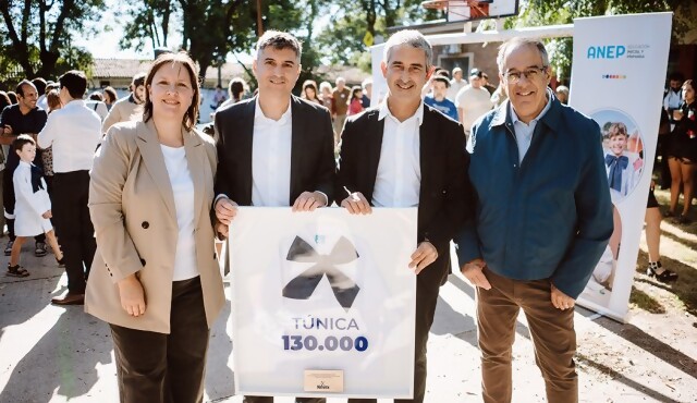 Nevex celebra un nuevo comienzo de clases con la entrega de 5.000 túnicas escolares