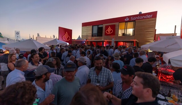 Santander reafirma su compromiso con el agro en la Expoactiva 2026