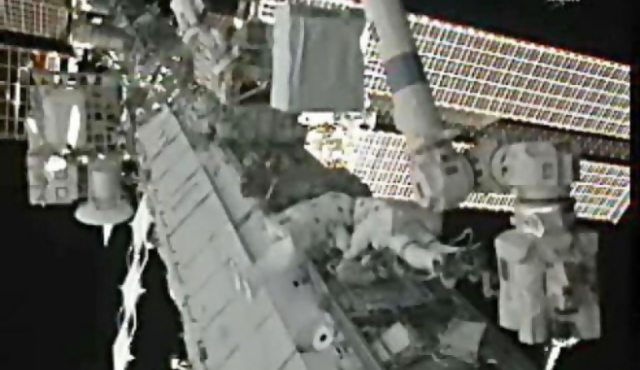  Nave rusa Soyuz con cosmonautas fracasa al querer desprenderse de la ISS  