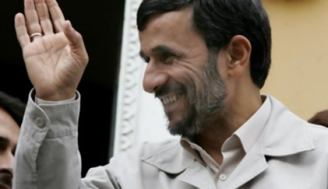  Presidente iraní Mahmud Ahmadinejad llega a las puertas de Israel  