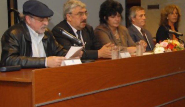 Audiovisual contra la pasta base reúne a comunicadores, artistas y al Maestro Tabárez