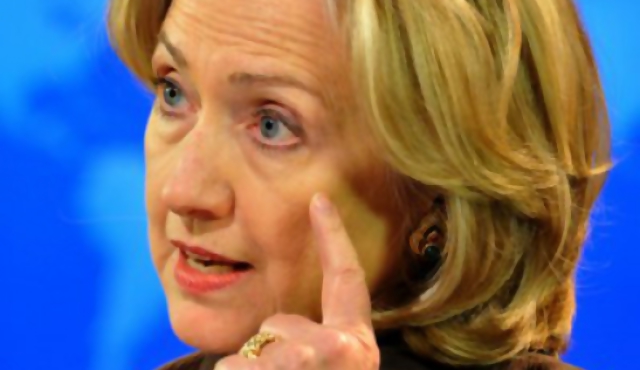 Hola, habla Hillary