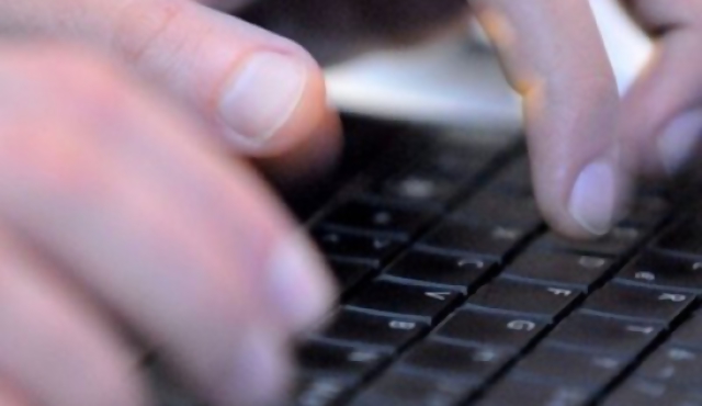 Páginas web españolas cierran como protesta contra una ley antipiratería  