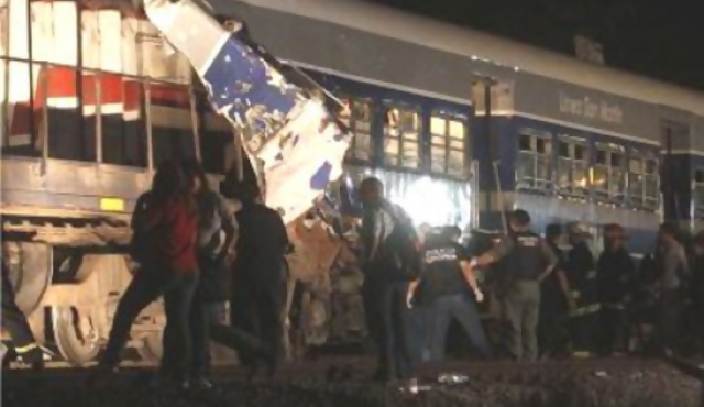 De Vido culpa a empresa por choque de trenes